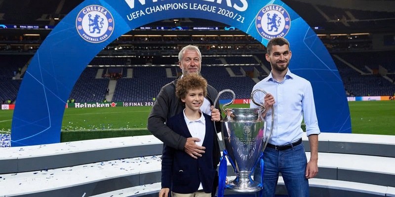 Ông Roman Abramovich đã đưa Chelsea đến với vô số thành công